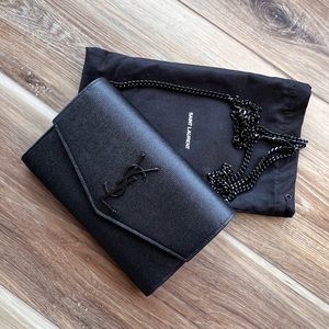 YSL FLAP CHAIN (338Y)WITH REMOY
GRAIN DE POUDRE ROYAL